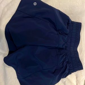 Track that mid-rise 2.5” lululemon shorts